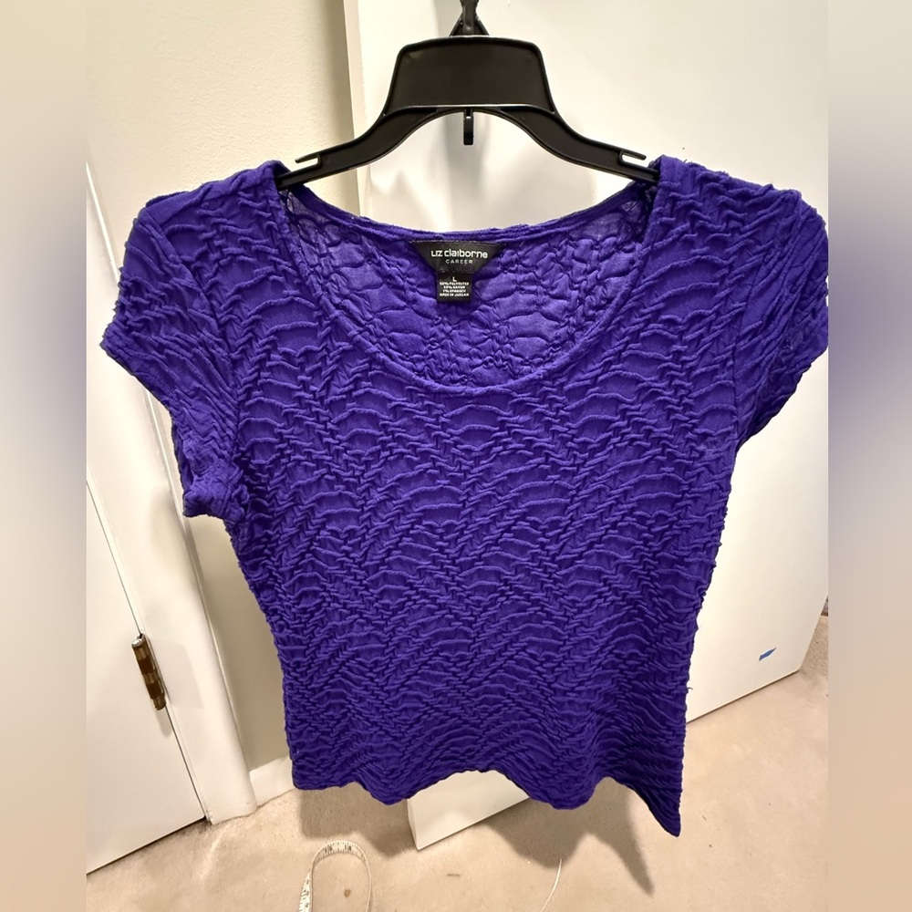Like New Liz Claiborne Purple Textured Short Sleeve Tee